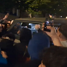 <![CDATA[ Carros de Farioli e Moffi abanados na festa no Dragão: avançado do FC Porto até entrou na brincadeira ]]>