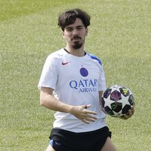 <![CDATA[ Vitinha: «O Bayern é a melhor equipa da Europa... juntamente connosco!» ]]>