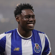 <![CDATA[ Samu ainda a recuperar da lesão: «Mata-me por dentro ir ao relvado e vê-los treinar...» ]]>