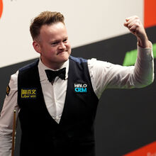 <![CDATA[ A maldição continua: campeão em título Zhao Xintong cai no Mundial perante Shaun Murphy ]]>