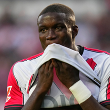 <![CDATA[ Defesa-central do Rayo Vallecano apontado ao Benfica ]]>