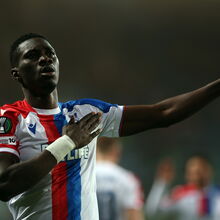 <![CDATA[ Crystal Palace bate (3-1) Shakhtar e já tem um pé na final ]]>