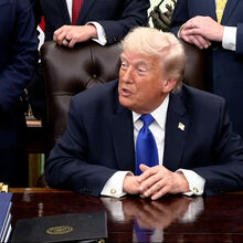 <![CDATA[ Trump diz que não quer usar colete à prova de bala para não parecer mais gordo ]]>