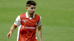 Tiznak, médio do Sp. Braga