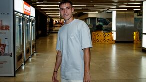 Manuel Ugarte, alvo da Juventus, aguarda possível transferência