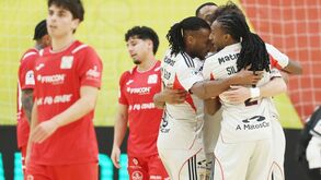 Benfica entra forte e vence em Caxinas no regresso ao campeonato