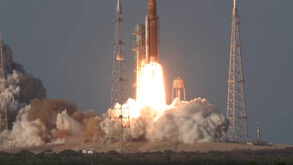 Imagens mostram descolagem de foguetão rumo à Lua lançado pela NASA