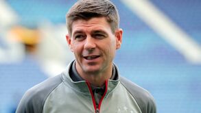 Gerrard recorda Morelos e a sua atitude no Rangers