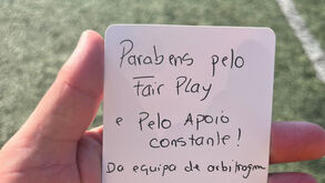 Torneio da Pontinha: claque do Santa Clara 'leva' cartão branco com direito a dedicatória 