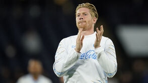 Kevin De Bruyne representa o Nápoles desde o verão passado