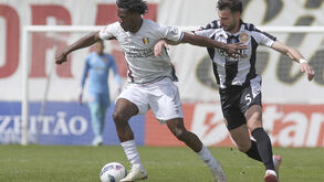 Eddy Doue e Zé Gomes no Nacional-E. Amadora