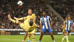 FC Porto e Famalicão disputam a jornada 28 num jogo de futebol