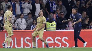 FC Porto e Famalicão empatam num jogo emotivo no Estádio do Dragão