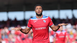 Benfica pode rentabilizar Gustavo Varela com interesse de Paris FC e Parma