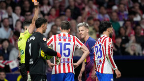 Arbitragem do Barcelona-At. Madrid debaixo de fogo