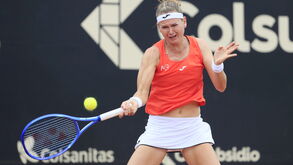 Marie Bouzkova vence em Bogotá