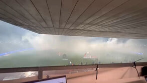 Fogo de artifício antes do Casa Pia-Benfica deixou Estádio de Rio Maior neste estado