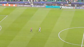 Gyökeres deu volta ao relvado de Alvalade no final e foi aplaudido pelos adeptos do Sporting