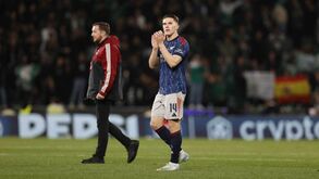 Gyökeres aplaudido por adeptos do Sporting