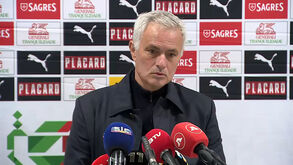 Um arraso de Mourinho nunca vem só: as outras conferências do técnico a visar os jogadores do Benfica