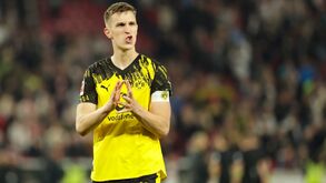 Schlotterbeck, jogador do Borussia Dortmund, com futuro incerto no clube