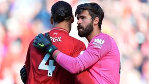 Alisson pondera transferência para a Juventus