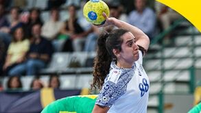 Portugal adia qualificação para o Euro após derrota com Montenegro.