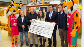 Manuel Fernandes e Rui Cristina entregam cheque solidário ao Agrupamento de Escutas 1389 S. José - Ferreiras