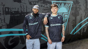 Rapper Kappa Jotta e artista urbano DISH falaram a Record sobre a nova camisola do Estoril 