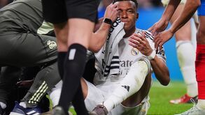 Mbappé com sangue no rosto após lance polémico no Real Madrid-Girona