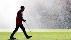 Sistema de rega do Estádio do CD Aves ligado antes do jogo