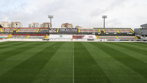 Vista geral do Estádio José Gomes, na Amadora