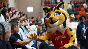 Tiry é uma das mascotes da Festa do Basquetebol