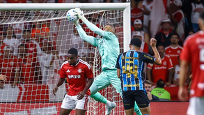 Grémio de Luís Castro não vai além de um nulo no clássico com Internacional