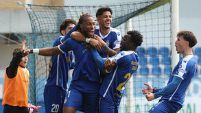 Jogadores do Feirense festejam vitória frente  ao Vizela
