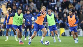 Jogadores do FC Porto preparam o jogo contra o Estoril