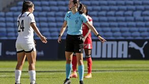 Inês Andrada a dirigir o  Damaiense-Benfica 
