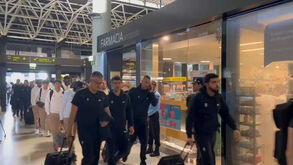 Fresneda fica em Lisboa e Debast segue com a comitiva do Sporting para Londres