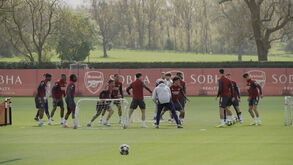 Arteta gosta de dar música: a banda sonora (bem mexida) no treino do Arsenal