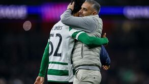 Rui Borges consola João Simões