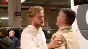 CMTV mostra imagens de Hjulmand a conversar com o agente no estádio do Arsenal