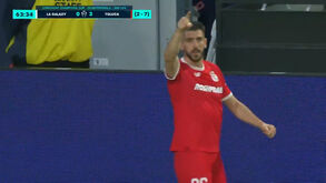 A 'chapelada' sublime de Paulinho na vitória do Toluca diante do LA Galaxy