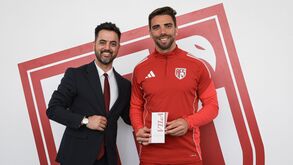 Tomané recebe prémio MVP após golo frente ao Vitória