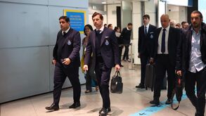 FC Porto chega à Invicta em ambiente tranquilo e com adeptos a confortar Bednarek