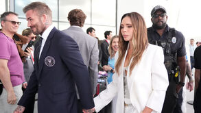 Victoria Beckham quebra silêncio sobre afastamento do filho