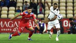 Lance no Gil-V. Guimarães