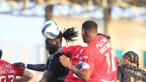 Casa Pia e Santa Clara empatam num jogo sem golos, com oportunidades limitadas para ambos os lados