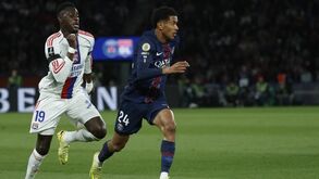 Jogo entre PSG e Lyon na Ligue 1