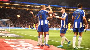 Jogadores do FC Porto celebram  