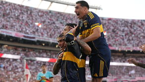 Boca Juniors celebra no estádio do River